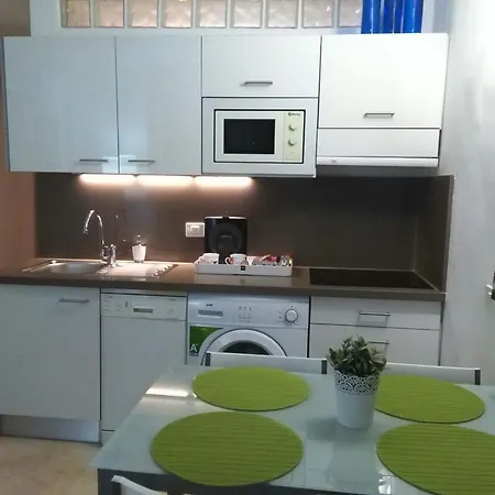 Apartamento 72 Apartment *